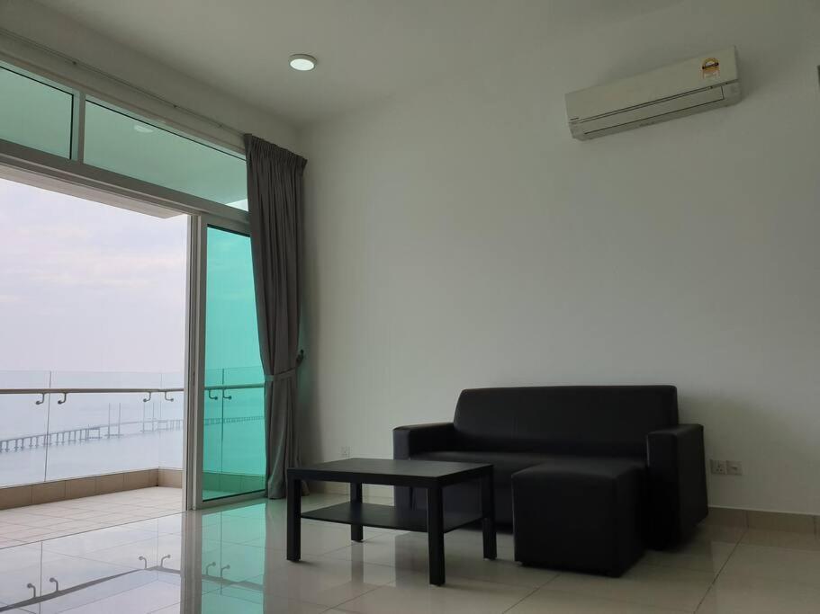 Direct Qbm & Ikea *Highfloor Sunrise Seaview Condo Баян Лепас Екстериор снимка